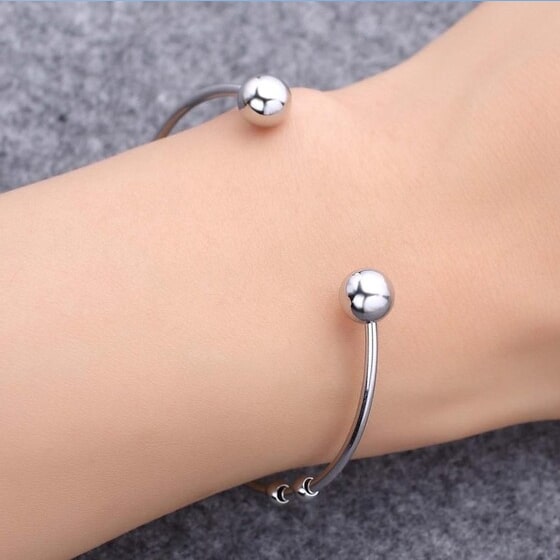 Silver Cuff Bracelet Des (2)