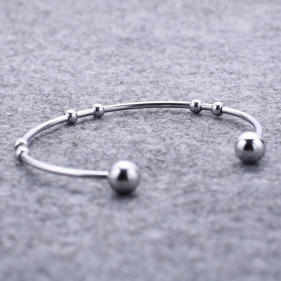 Silver Cuff Bracelet Des (1)