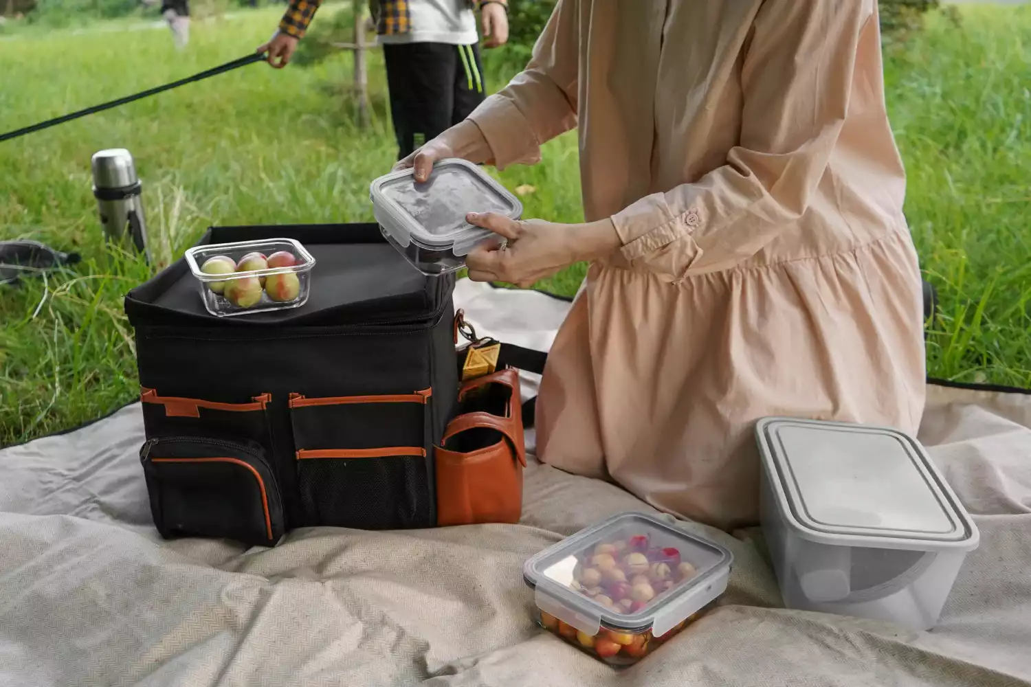 small picnic blanket waterproof