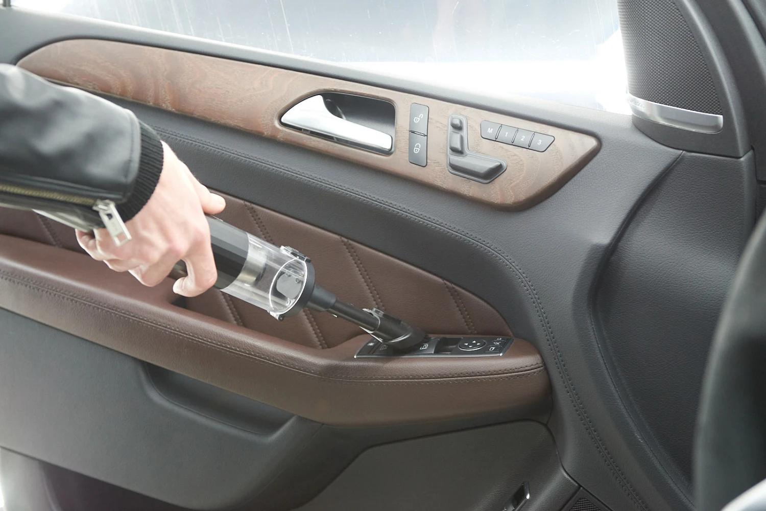 cordless handheld vacuum for Nissan Maxima